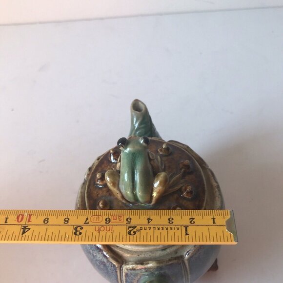 Stoneware art teapot with frog conch shell legs lotus leaf blue green unsigned - Picture 6 of 10